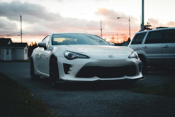 What's the Best Way to Install a Performance Radiator in a Toyota 86 for Improved Cooling?